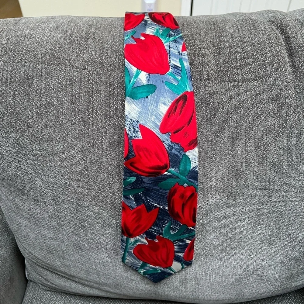 Save the Children Jonathan Tulips Flowers Mens Neck Tie Career WearNeck Tie